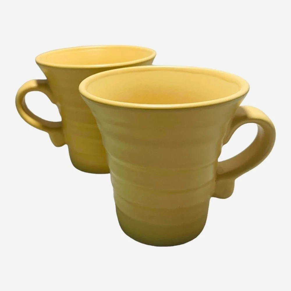 WCL Yellow Ceramic Coffee Mugs Set of 2 Retro Ribbed Stripe 4.5 Vintage 1970s VG